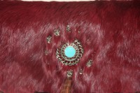 /album/fotogaleria-bandolera-pawnees-burdeos/bandolera-conejo-burdeos-detalles-jpg/